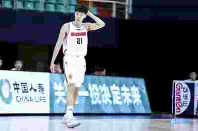 麦穗丰：广东男篮的处理球依赖核心后卫 锋线掌控节奏的能力很差